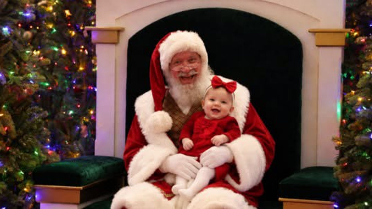 Baby's First Visit With Santa at Hawthorn